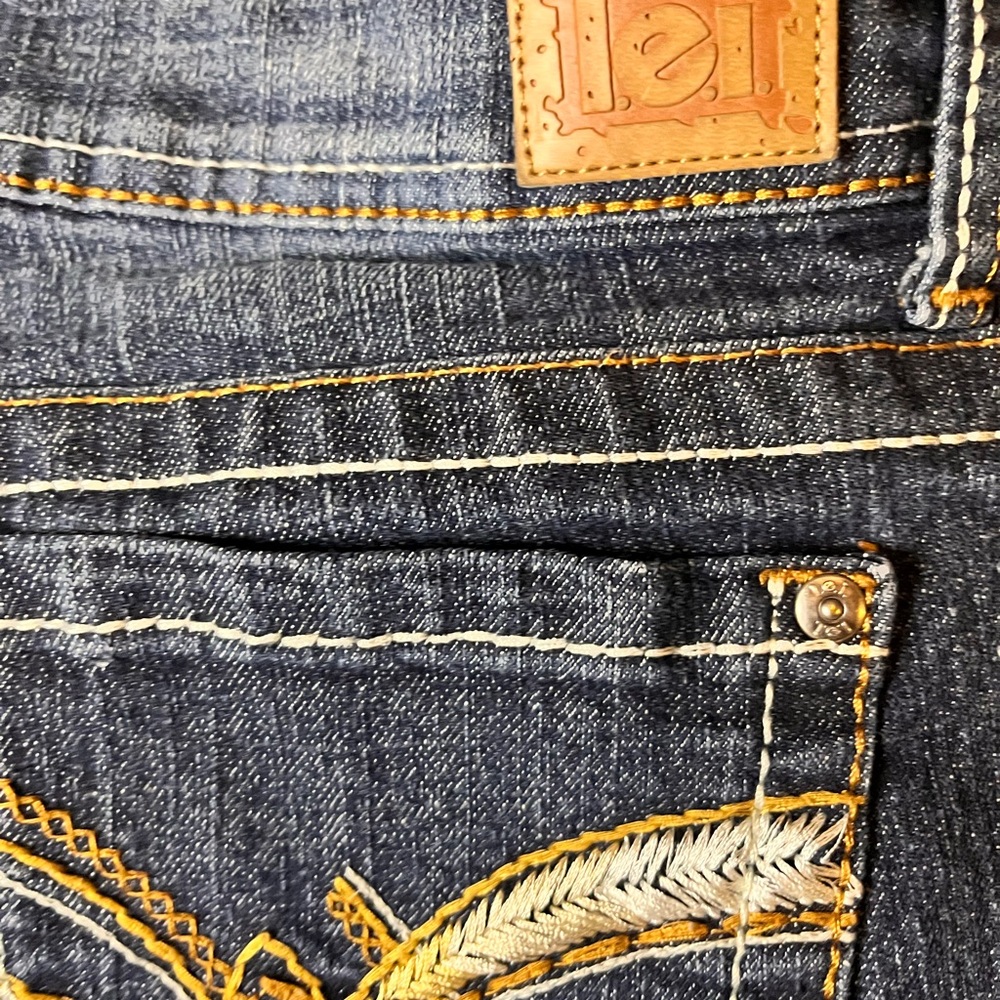 11 Short l.e.i. ashley Lowrise Boot Jeans - Blue - Picture 11 of 15